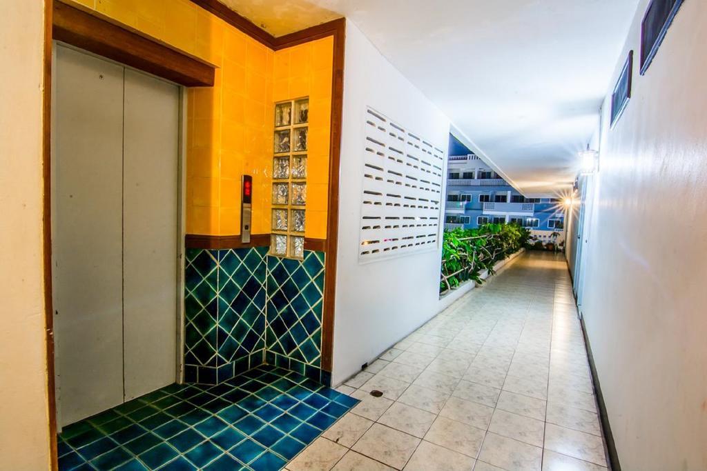 Sutus Court 4 Hotel Pattaya Exterior photo