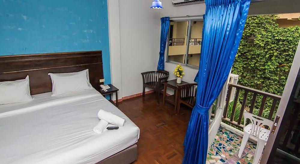 Sutus Court 4 Hotel Pattaya Exterior photo